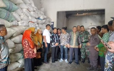 Tim KP3 Kabupaten Lampung Timur Turun Langsung Cek Ketersediaan Pupuk dan Pestisida di Pasir Sakti