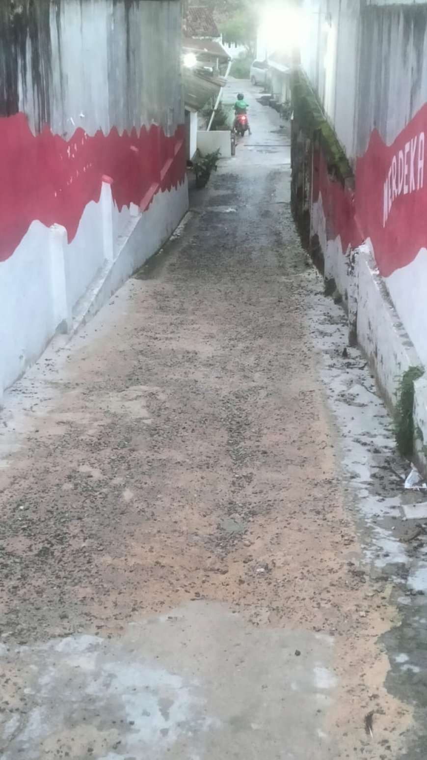 Proyek Lingkungan Di Tanjung Karang Pusat Sudah Amburadul