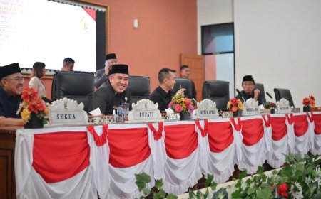 Paripurna DPRD Resmi Tetapkan dan Usulkan Nanda-Anton Bupati Pesawaran 2025-2030