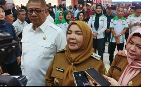 Wali Kota Bandar Lampung Hj. Eva Dwiana Buka Peringatan Hari Koperasi Nasional ke-78 Tingkat Kota Bandar Lampung Tema: "Koperasi Maju, Indonesia Adil Makmur 2025"