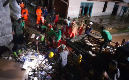 Satgas Gabungan Kota Bandar Lampung Gerak Cepat Tangani Dampak Hujan Lebat
