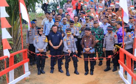 Kapolda Lampung Resmikan Jembatan Merah Putih Presisi di Lampung Utara, Perkuat Konektivitas dan Ekonomi Warga