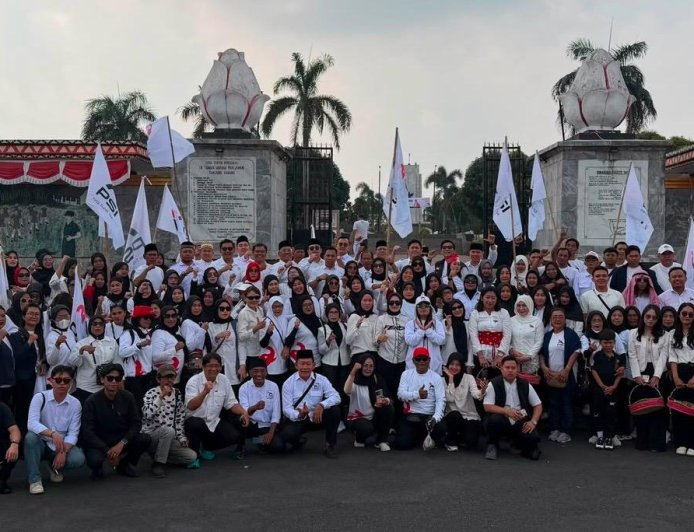 Ziarah ke TMP Tanjung Karang, PSI Bandar Lampung Tanamkan Semangat Juang Generasi Muda